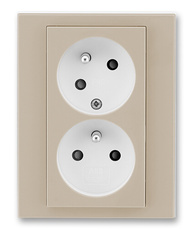 LEVIT 5513H-C02357 18 Levit dvojzásuvka macchiato/bílá