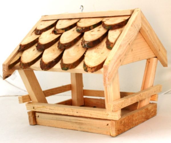 Krmítko střední 1